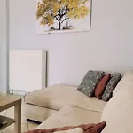 Lejlighed Ellegant In *