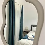 Ellegant In Lejlighed *