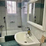 Ellegant In Apartment Politika